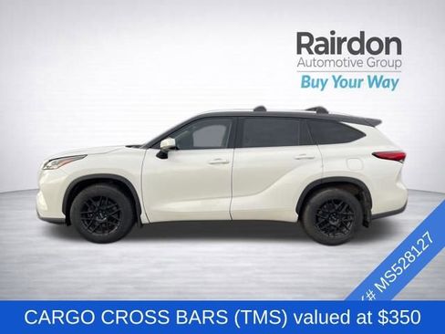 Used 2021 Toyota Highlander XLE image 4