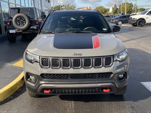 Used 2024 Jeep Compass Trailhawk image 3