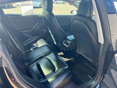 Used 2020 Tesla Model 3 Standard Range Plus RWD image 9