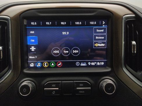 Used 2020 Chevrolet Silverado 1500 High Country w/ Technology Package image 25