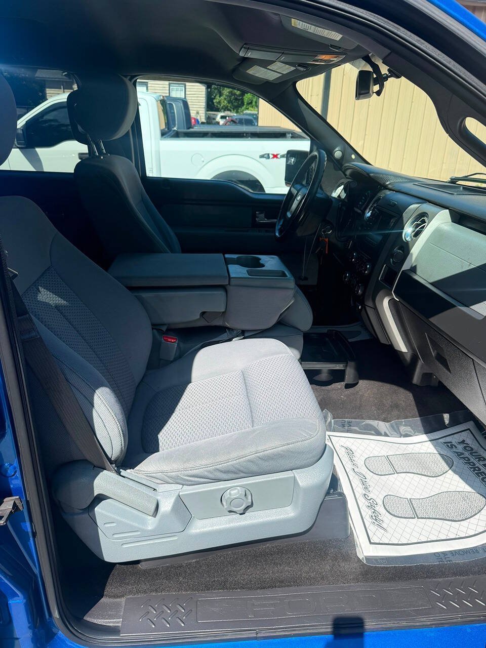 Used 2014 Ford F150 XLT w/ Equipment Group 302A Luxury AWD/4WD image 12
