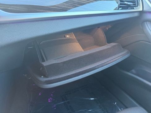 Used 2022 BMW 530e w/ M Sport Package image 24