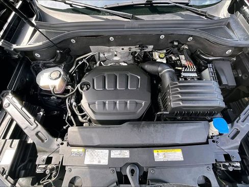 Used 2024 Volkswagen Atlas SEL Premium R-Line image 31