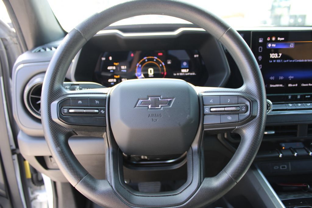 Used 2024 Chevrolet Colorado Trail Boss w/ LPO, Dark Essentials Package AWD/4WD image 25