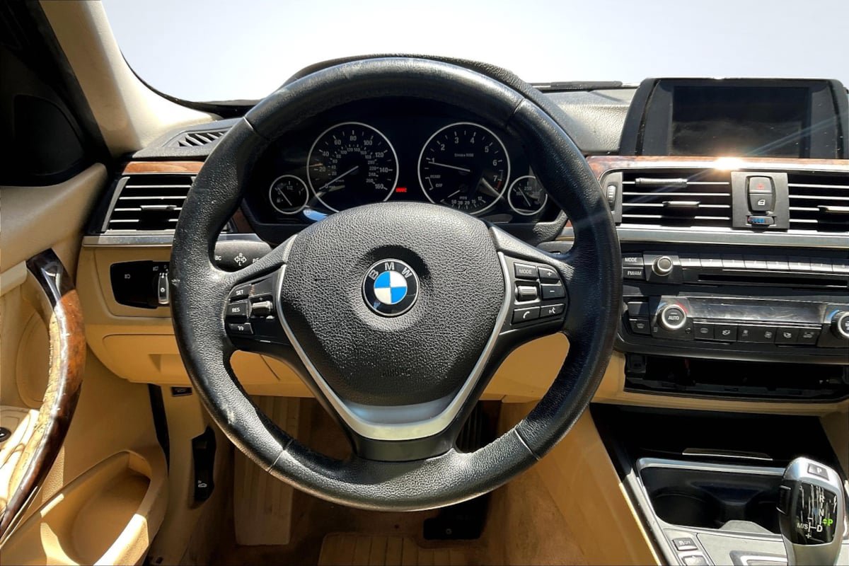 Used 2015 BMW 328i Sedan RWD image 5