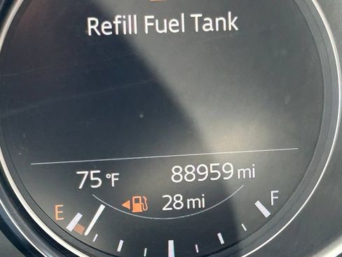 Used 2019 MAZDA CX-9 Touring w/ Touring Premium Package FWD image 14