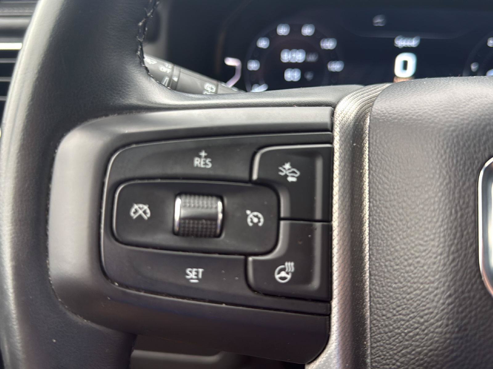 Used 2023 GMC Yukon Denali AWD/4WD image 11
