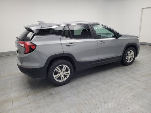 Used 2024 GMC Terrain SLE image 10