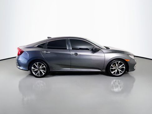Used 2019 Honda Civic Touring image 11