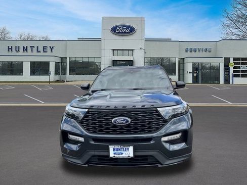 Used 2023 Ford Explorer ST-Line AWD/4WD image 2