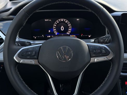 New 2026 Volkswagen Taos SE image 30