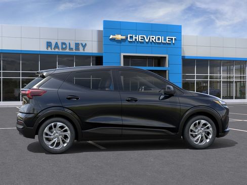 New 2027 Chevrolet Bolt LT FWD image 5