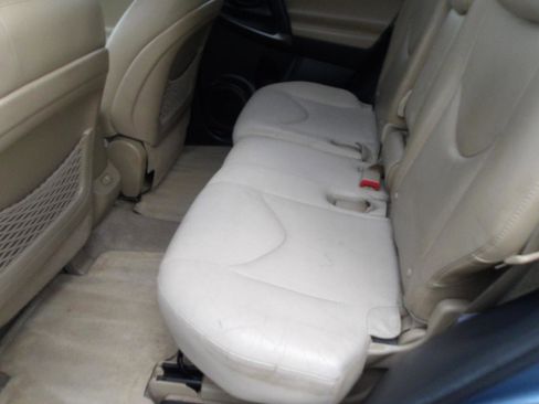 Used 2010 Toyota RAV4 Limited image 17