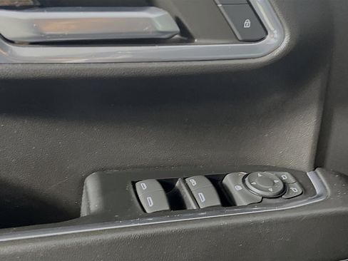 Used 2024 Chevrolet Silverado 1500 LT w/ Protection Package RWD image 17