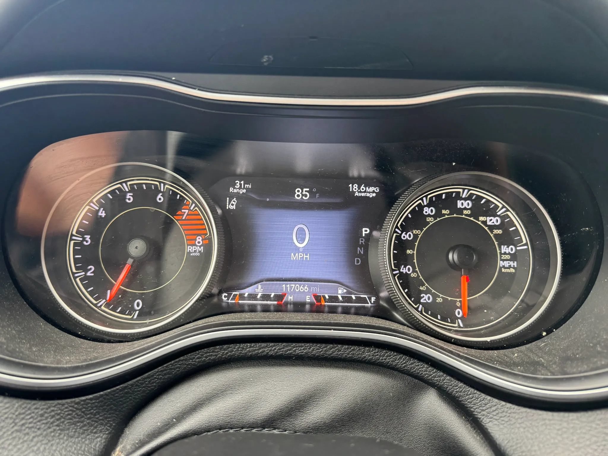 Used 2019 Jeep Cherokee Overland w/ Technology Group AWD/4WD image 9