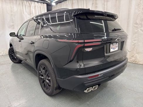 New 2026 Chevrolet Traverse LT w/ Enhanced Driving Package FWD image 6