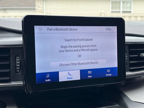 Used 2020 Ford Explorer XLT w/ Equipment Group 202A AWD/4WD image 42