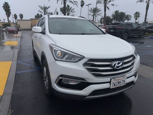 Used 2017 Hyundai Santa Fe Sport image 24