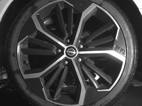 Used 2025 Nissan Altima 2.5 SR image 14