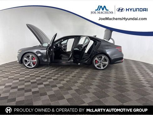 Used 2025 Genesis G70 3.3T Advanced image 19