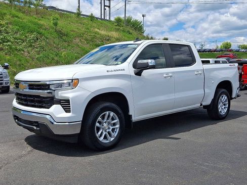 Used 2023 Chevrolet Silverado 1500 LT AWD/4WD image 4