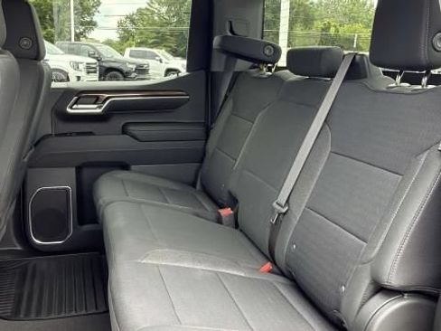 Certified 2023 Chevrolet Silverado 1500 LT AWD/4WD image 25