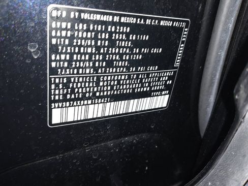 Used 2022 Volkswagen Tiguan SE image 33