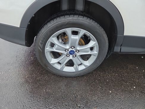 Used 2015 Ford Escape Titanium image 24