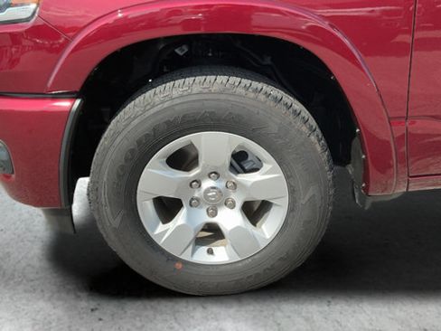 Used 2025 RAM 1500 Big Horn AWD/4WD image 25