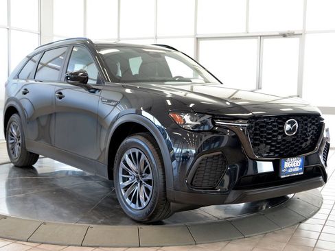 Certified 2026 MAZDA CX-70 SC AWD/4WD image 2
