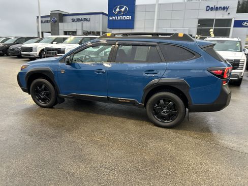 Used 2022 Subaru Outback Wilderness w/ Wilderness Package image 15