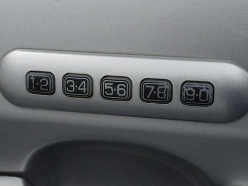 Used 2010 Ford Edge Limited image 10