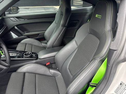Certified 2023 Porsche 911 Carrera T RWD image 5