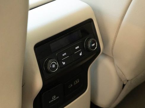 Used 2023 GMC Acadia Denali FWD image 24