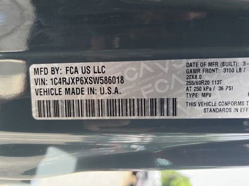 Used 2025 Jeep Wrangler Unlimited Sahara w/ Safety Group AWD/4WD image 36