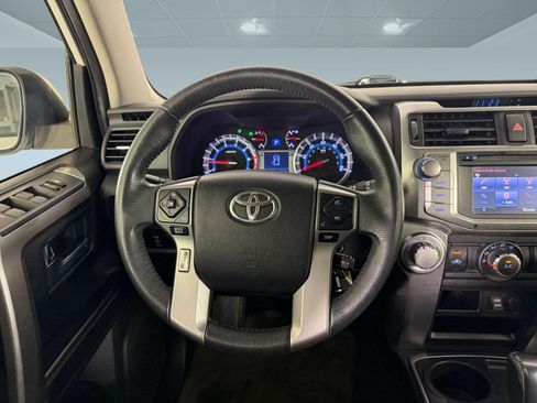 Used 2017 Toyota 4Runner SR5 Premium RWD image 11