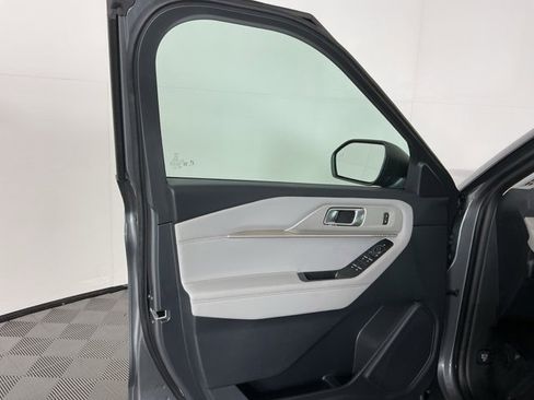 New 2026 Ford Explorer Active w/ Active Comfort Package image 12