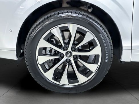New 2026 Audi Q3 quattro 2.0T AWD/4WD image 24
