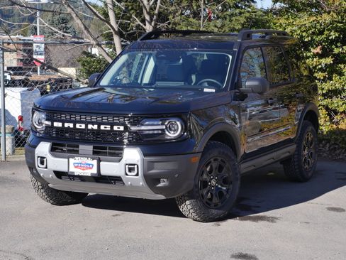 New 2026 Ford Bronco Sport Badlands w/ Sasquatch Badlands Package AWD/4WD image 2