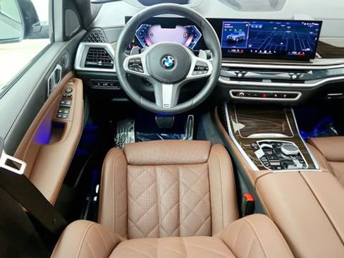 Used 2026 BMW X7 xDrive40i AWD/4WD image 56