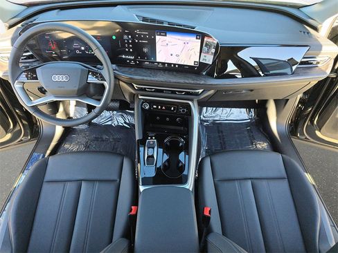 New 2025 Audi Q5 Premium image 9