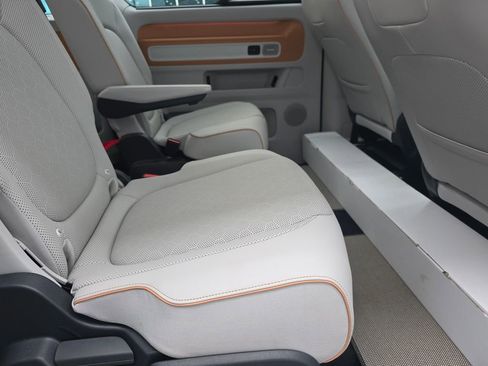 New 2025 Volkswagen ID. Buzz 1st Edition image 15