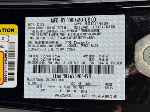 Used 2025 Ford Mustang GT Premium image 28