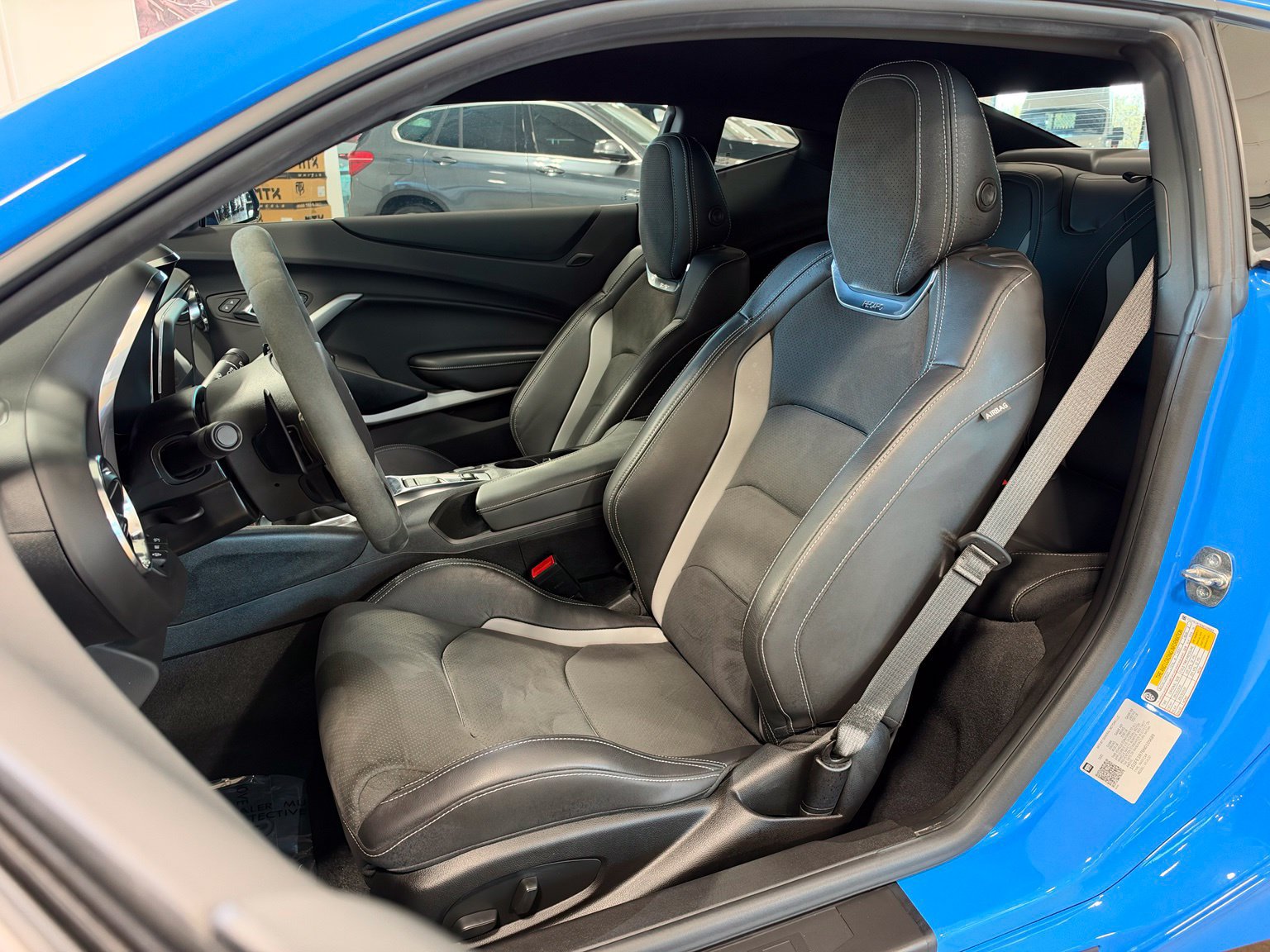 Used 2022 Chevrolet Camaro SS RWD image 15
