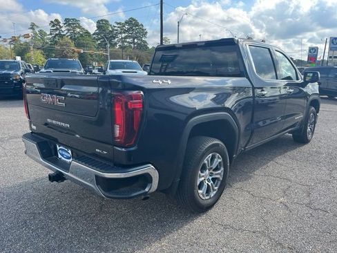 Used 2024 GMC Sierra 1500 SLT AWD/4WD image 4