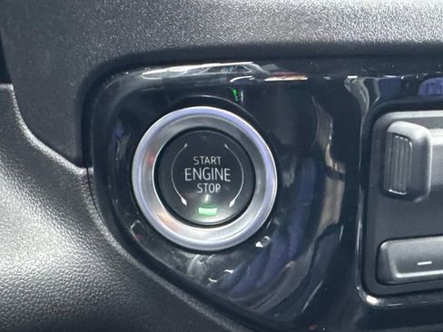 Used 2025 Chevrolet Silverado 3500 High Country w/ Technology Package image 38