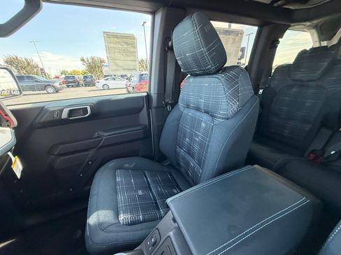 New 2026 Ford Bronco Heritage Edition AWD/4WD image 33