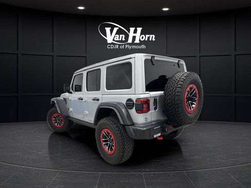 Used 2024 Jeep Wrangler Unlimited Rubicon w/ XTREMEE 35" Tire Package image 5