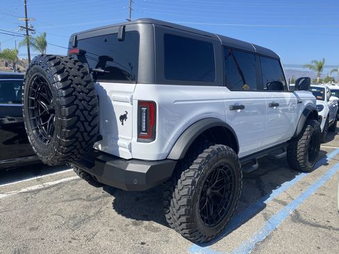 Used 2024 Ford Bronco Black Diamond AWD/4WD image 12