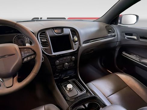 Used 2023 Chrysler 300 S w/ Comfort Group RWD image 24